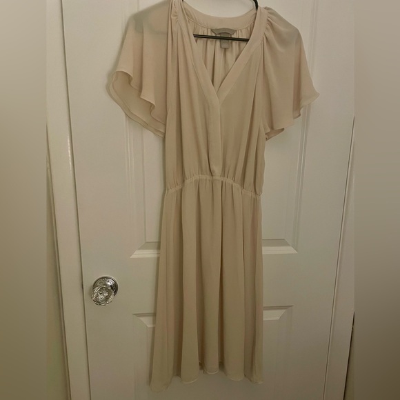 H&M Dresses & Skirts - H&M Cream Midi Dress